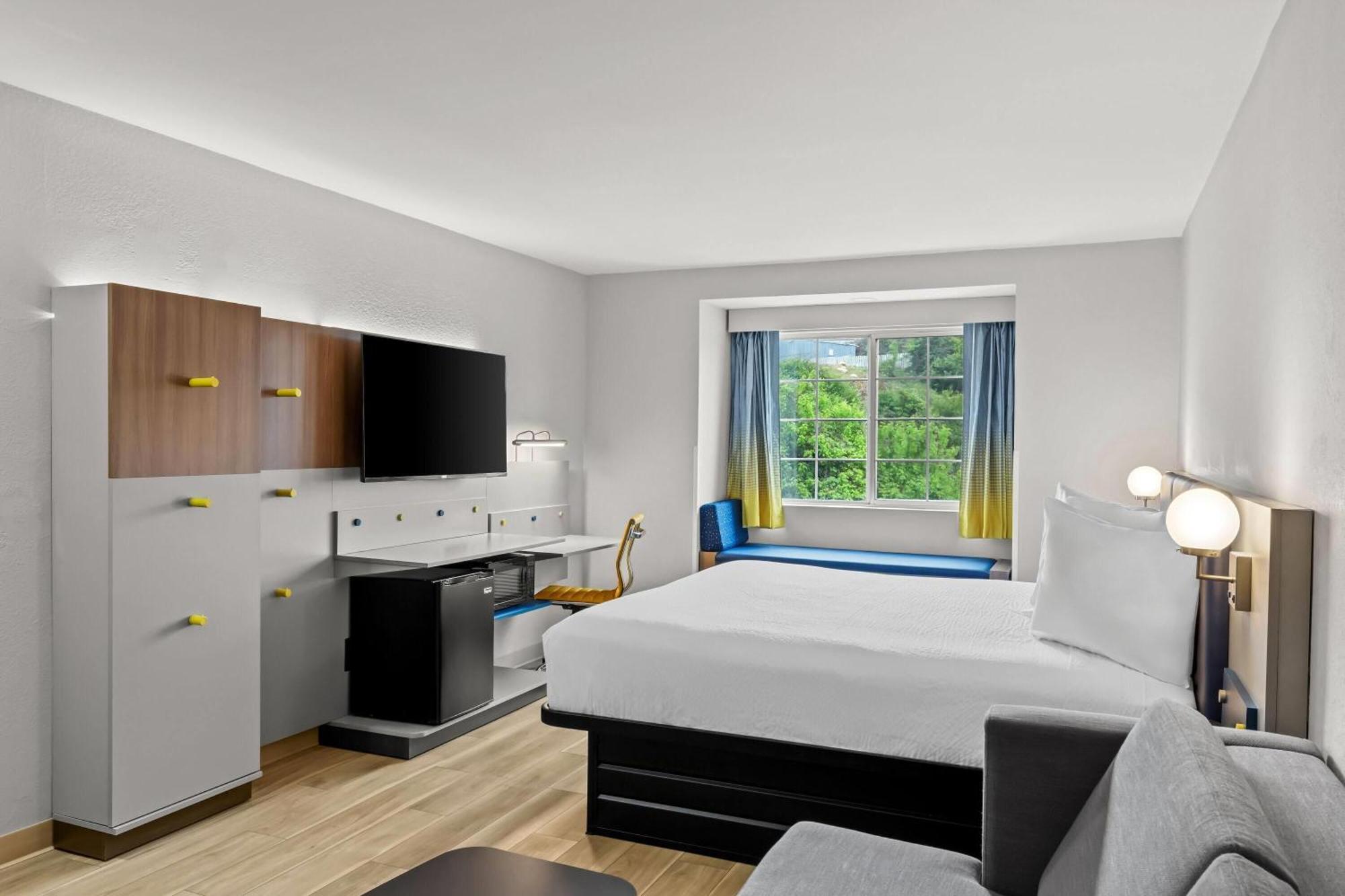 Microtel Inn & Suites By Wyndham Норкросс Экстерьер фото