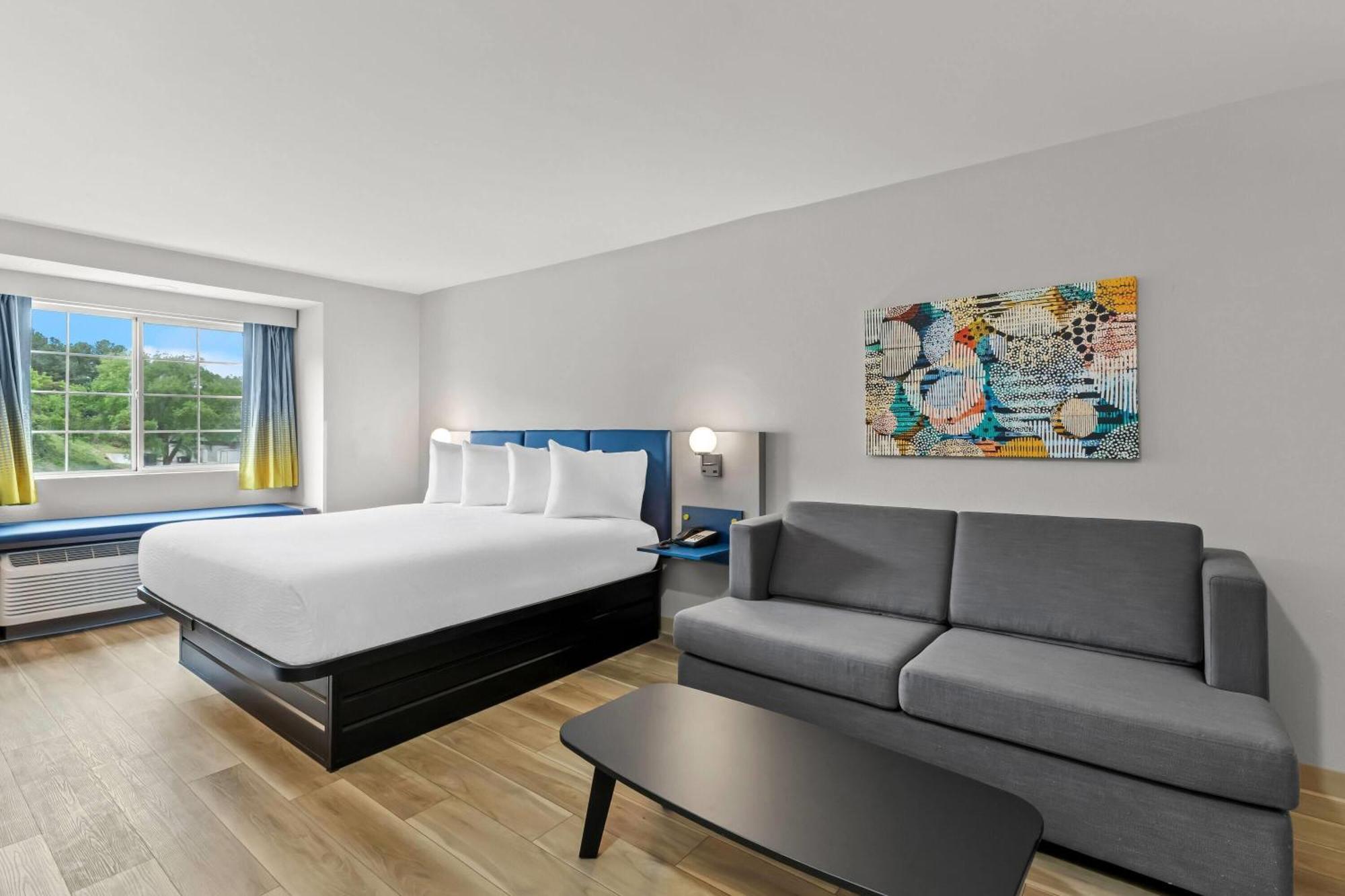Microtel Inn & Suites By Wyndham Норкросс Экстерьер фото
