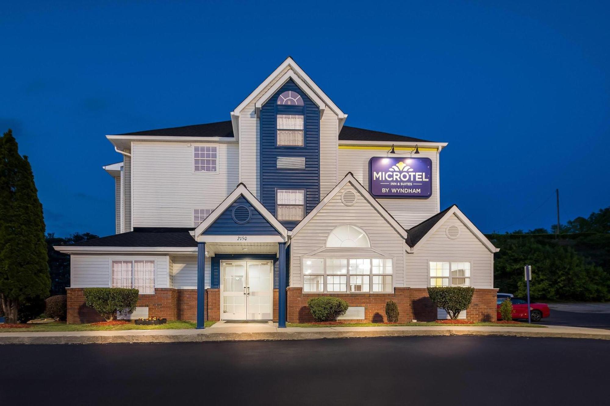 Microtel Inn & Suites By Wyndham Норкросс Экстерьер фото